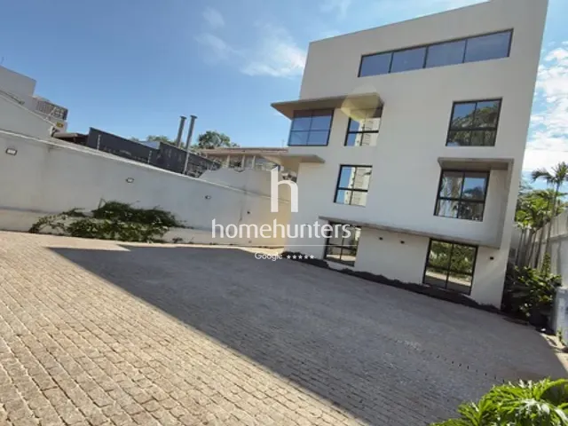 Prédio com 800m², para alugar, no bairro Nova Campinas em Campinas