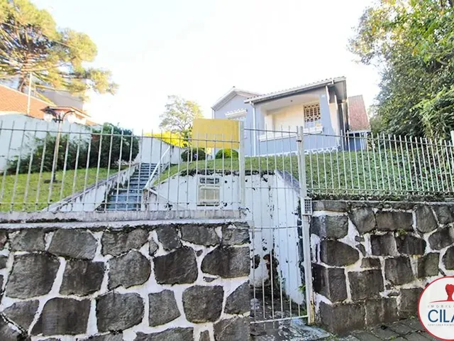Prédio 4 quartos e 2 banheiros, para alugar, no bairro Mercês em Curitiba