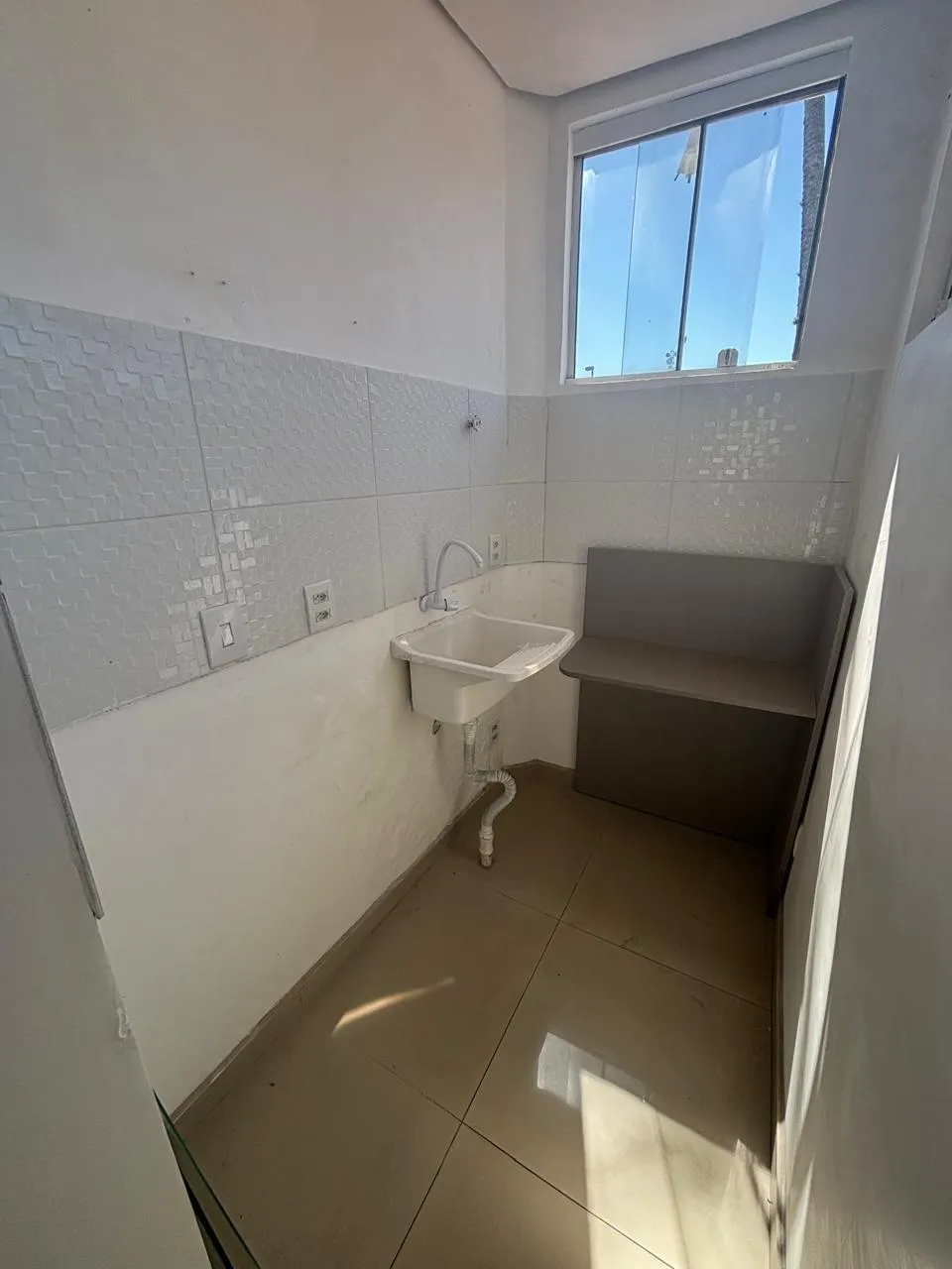 Prédio Comercial para Locação no Centro de Pelotas RS com Excelente Localização, Amplo Espaço e Fácil Acesso Comercial - 14