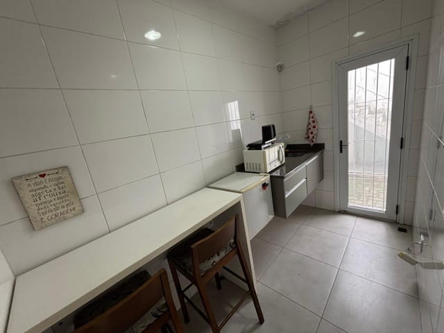 Prédio com 200m², à venda, no bairro Três Vendas em Pelotas