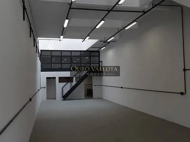 Prédio com 161m², para alugar, no bairro Vila Gomes Cardim em São Paulo
