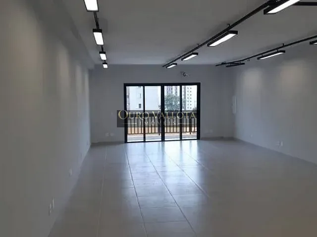 Prédio com 161m², para alugar, no bairro Vila Gomes Cardim em São Paulo