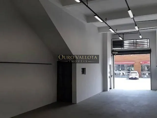 Prédio com 161m², para alugar, no bairro Vila Gomes Cardim em São Paulo