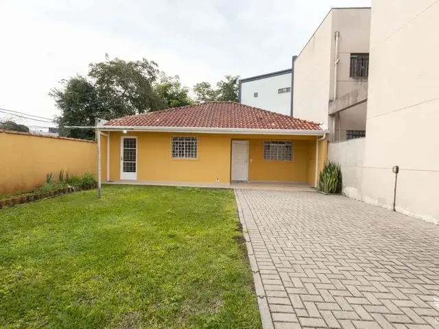 Prédio 2 quartos e 1 banheiro, para alugar, no bairro Santa Felicidade em Curitiba