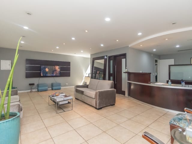 Prédio com 300m², à venda, no bairro Moema em São Paulo