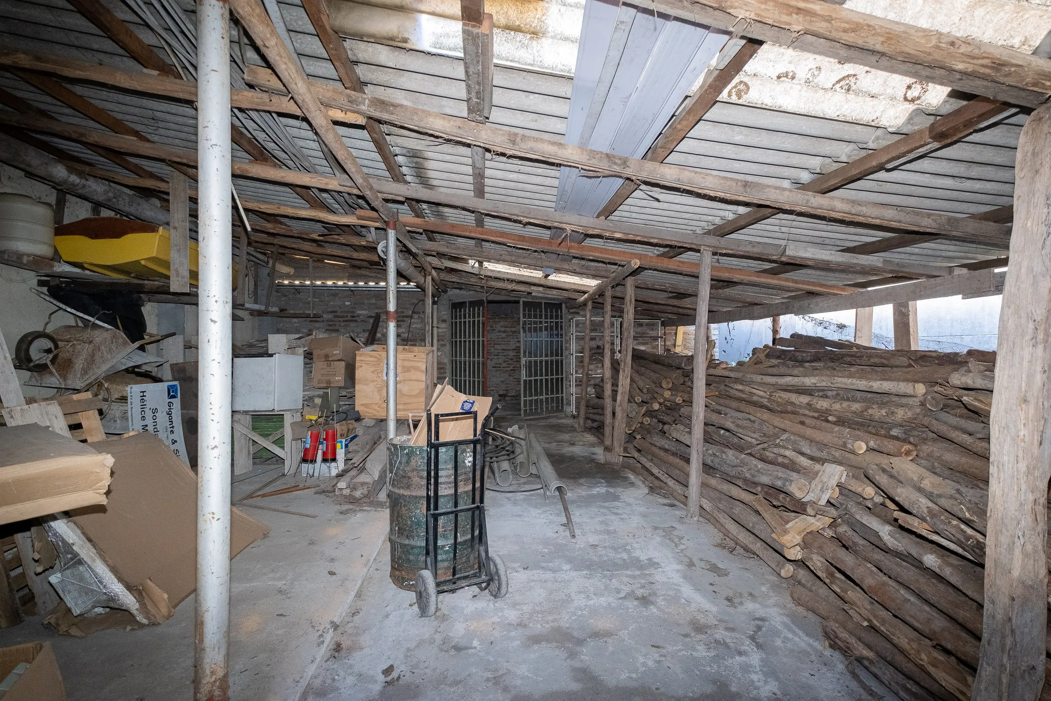 Prédio comercial à venda na Deodoro, centro de Pelotas - 395 m², múltiplas opções de uso e excelente visibilidade. - 12