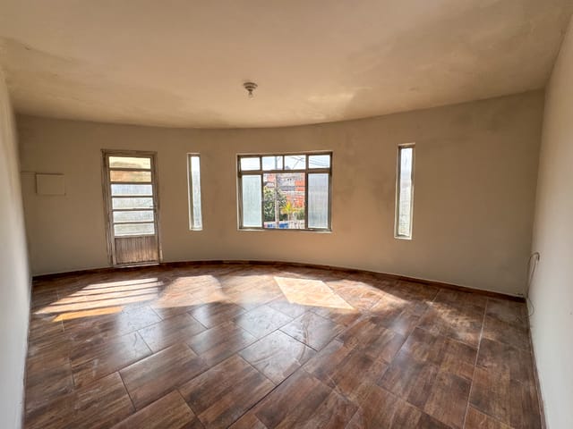 Prédio com 147m², à venda, no bairro Jardim Sônia Maria em Mauá