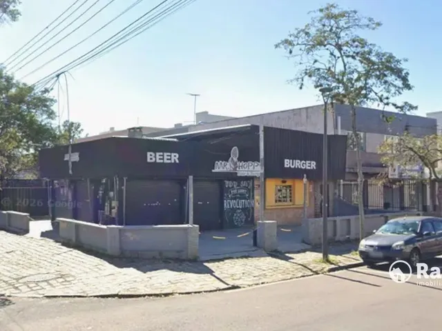Prédio para alugar, no bairro Bacacheri em Curitiba