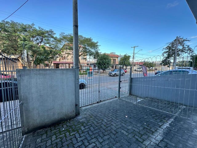 Prédio com 360m², à venda, no bairro Fragata em Pelotas