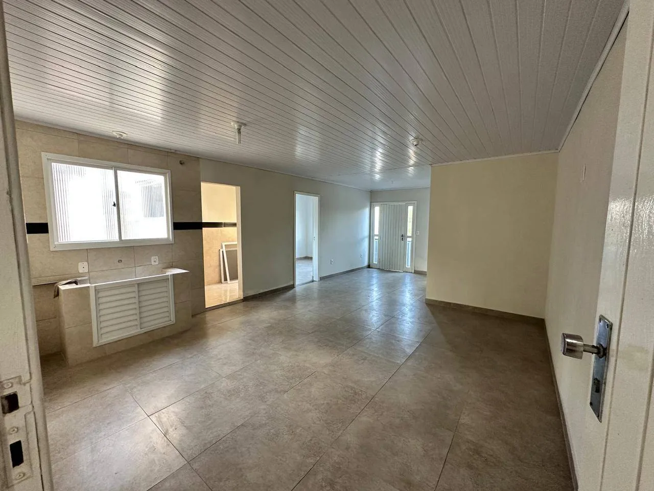 Prédio comercial a venda no Fragata, Pelotas - 440m², estrutura de uso misto, excelente ponto logístico e 3 apartamentos para renda imediata. - 10