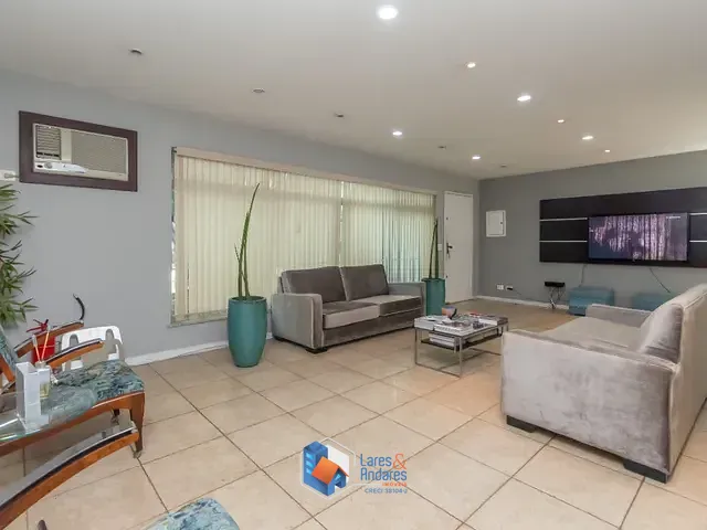 Prédio com 300m², à venda, no bairro Moema em São Paulo