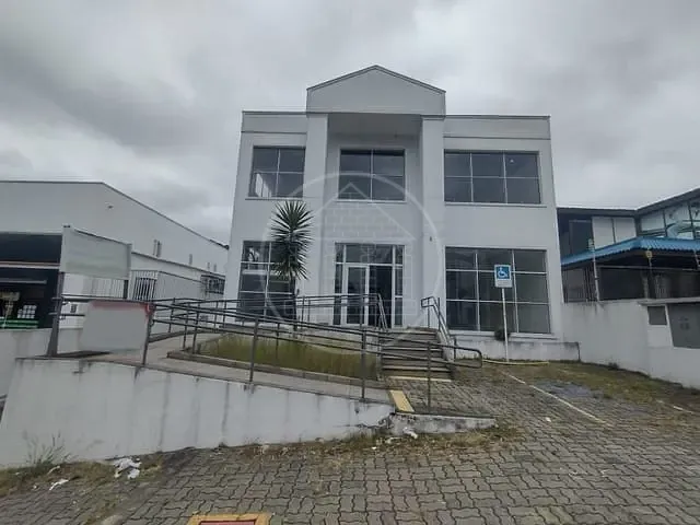 Prédio com 525m², para alugar, no bairro Campo Belo em São Paulo