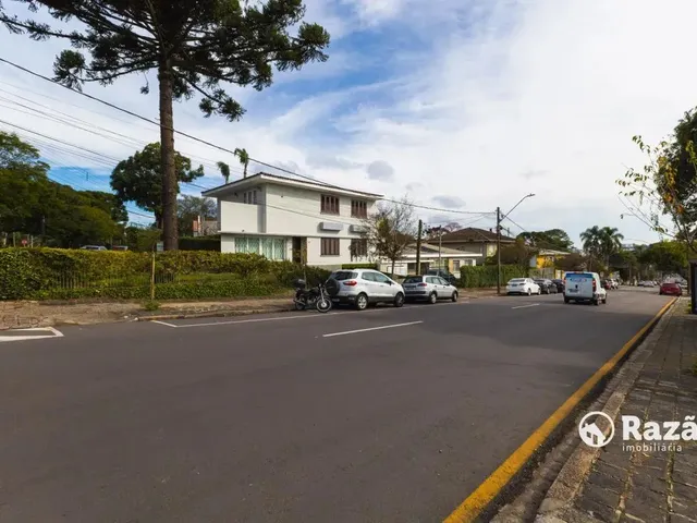 Prédio com 580m² 1 quarto e 3 banheiros, para alugar, no bairro Alto da Rua XV em Curitiba