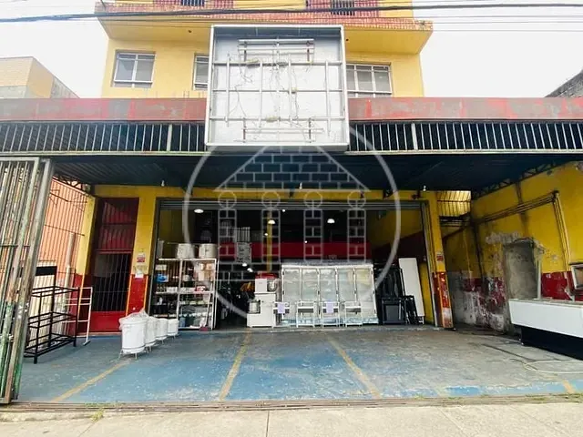 Prédio com 373m², para alugar, no bairro Jardim Regina em São Paulo