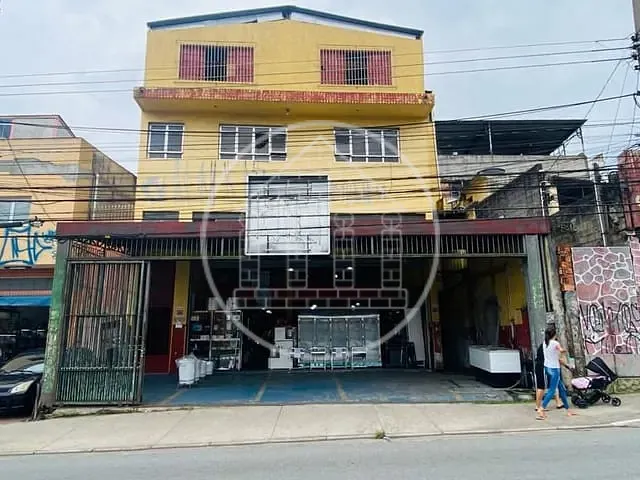 Prédio com 373m², para alugar, no bairro Jardim Regina em São Paulo