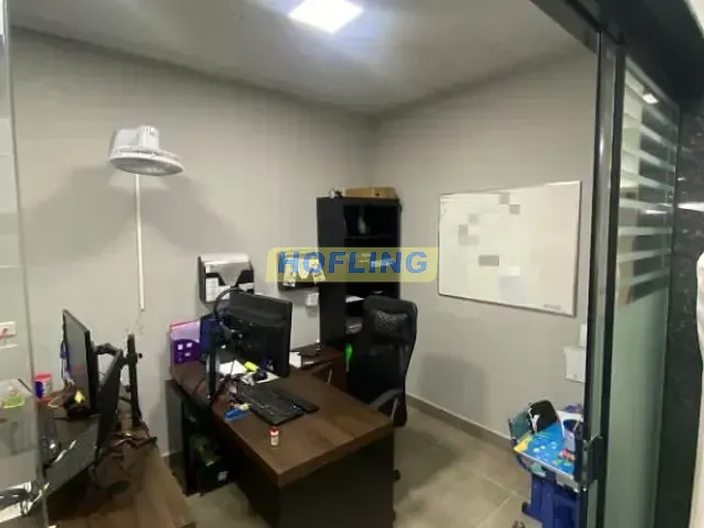 Prédio com 182m², à venda, no bairro Vila Santo Antônio em Rio Claro