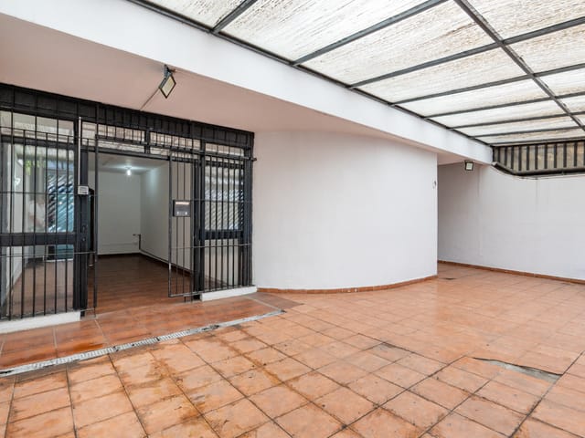 Prédio com 335m², à venda, no bairro Parque Jabaquara em São Paulo