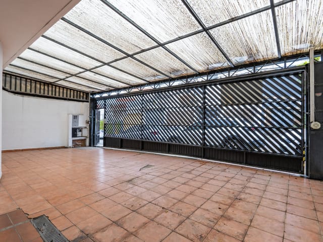 Prédio com 335m², à venda, no bairro Parque Jabaquara em São Paulo