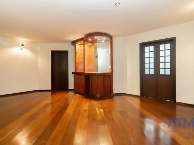 Prédio com 506m² 3 quartos e 3 banheiros, para alugar, no bairro Cabral em Curitiba