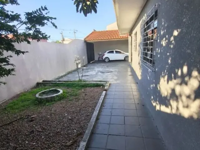 Prédio com 364m² 1 quarto e 3 banheiros, à venda, no bairro Cajuru em Curitiba
