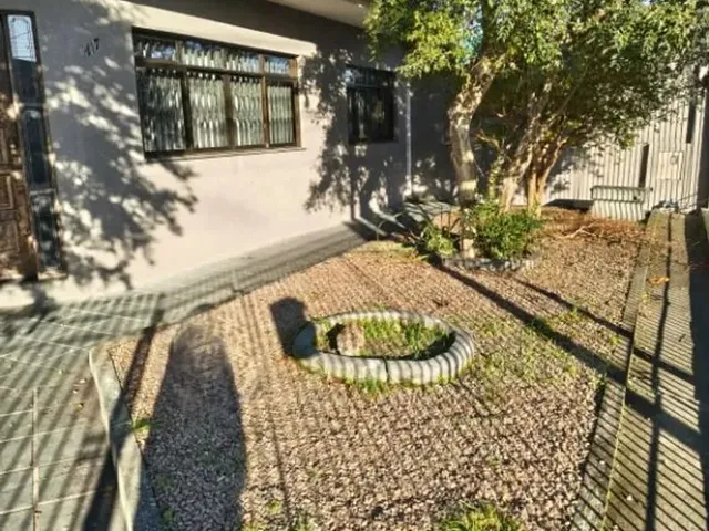 Prédio com 364m² 1 quarto e 3 banheiros, à venda, no bairro Cajuru em Curitiba