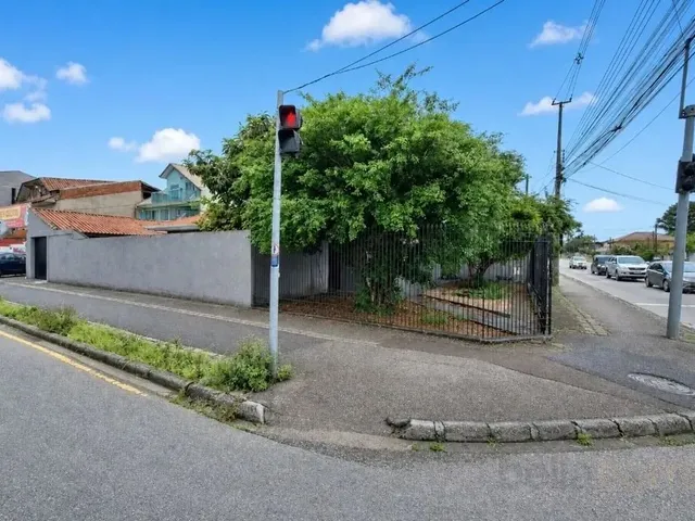 Prédio com 364m² 1 quarto e 3 banheiros, à venda, no bairro Cajuru em Curitiba