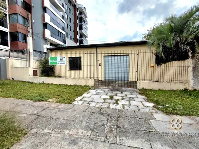 Prédio para alugar, no bairro Vila Izabel em Curitiba