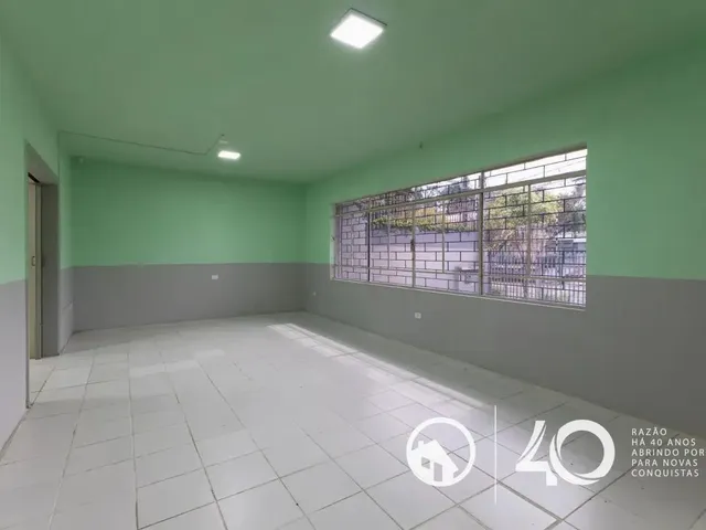 Prédio para alugar, no bairro Juvevê em Curitiba