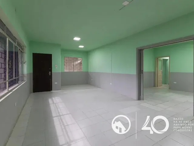Prédio para alugar, no bairro Juvevê em Curitiba