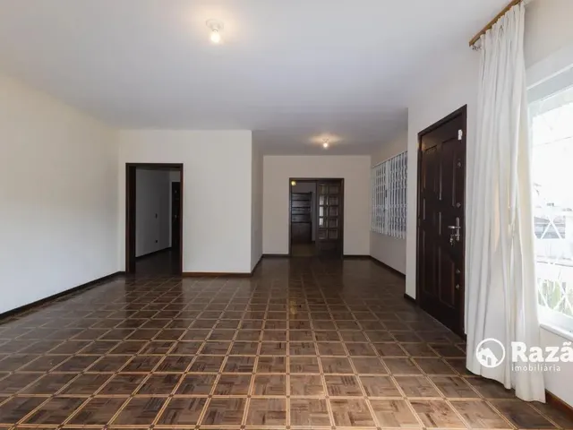 Prédio para alugar, no bairro Alto da Rua XV em Curitiba