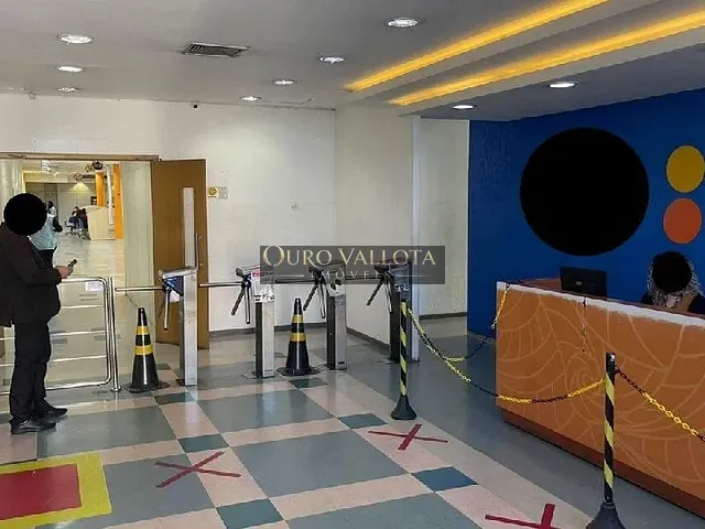 Prédio com 1761m², para alugar, no bairro Barra Funda em São Paulo