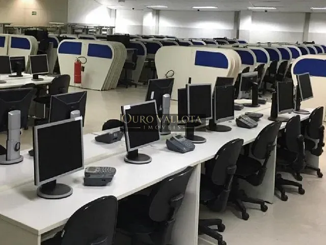Prédio com 1761m², para alugar, no bairro Barra Funda em São Paulo