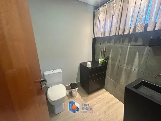 Prédio com 250m², à venda, no bairro Jardim Três Colinas em Franca