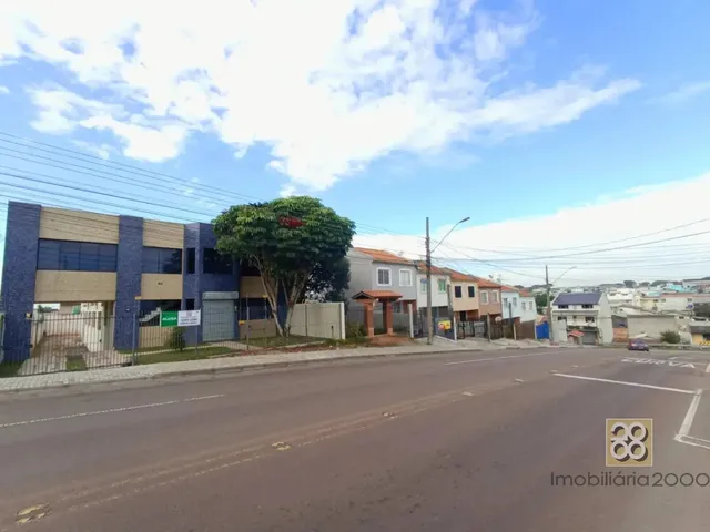 Prédio para alugar, no bairro Cajuru em Curitiba