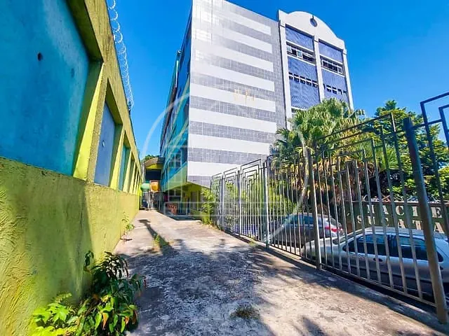 Prédio com 1640m², à venda ou para alugar, no bairro Capão Redondo em São Paulo