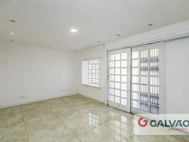 Prédio para alugar, no bairro Centro em Curitiba