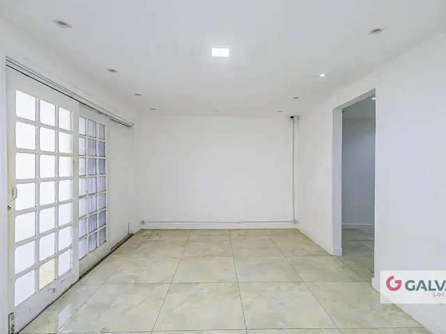 Prédio para alugar, no bairro Centro em Curitiba