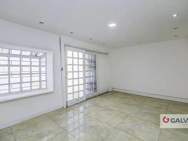 Prédio para alugar, no bairro Centro em Curitiba