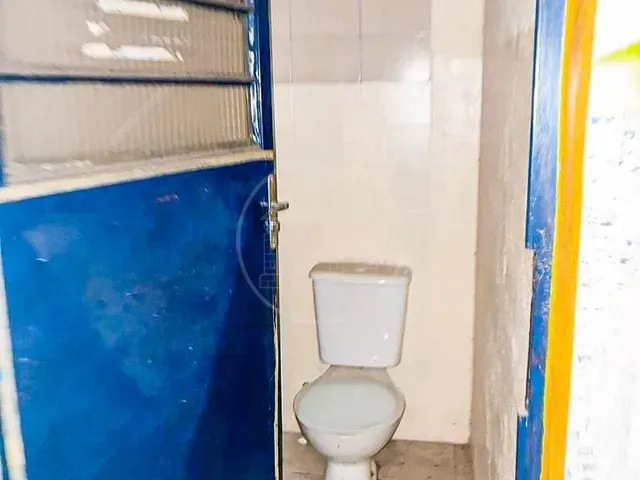 Prédio com 125m², para alugar, no bairro Sítio Cocaia em São Paulo