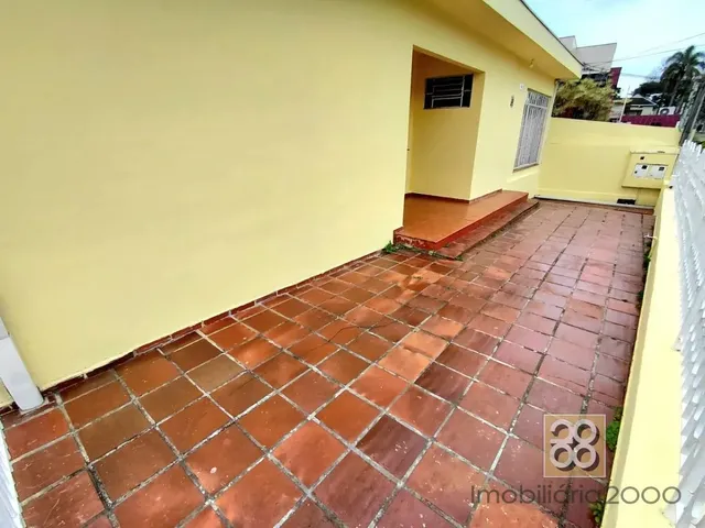Prédio para alugar, no bairro Bom Retiro em Curitiba