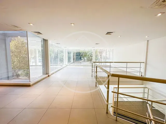 Prédio com 430m², para alugar, no bairro Jardim Europa em São Paulo