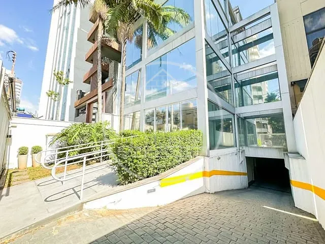 Prédio com 430m², para alugar, no bairro Jardim Europa em São Paulo