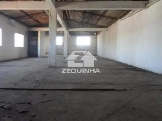 Prédio com 250m², à venda, no bairro Rochdale em Osasco