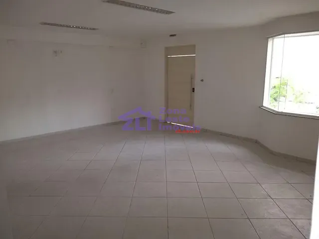 Prédio com 200m², para alugar, no bairro Vila Gomes Cardim em São Paulo