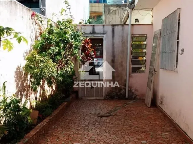Prédio com 255m² 3 quartos e 3 banheiros, à venda, no bairro Jaguaribe em Osasco