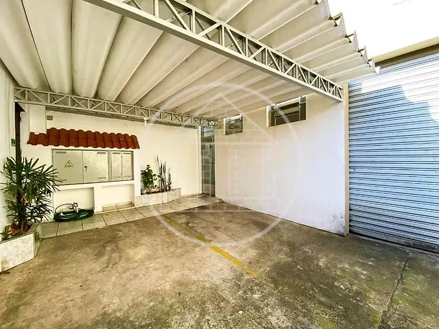 Prédio com 300m², à venda, no bairro Jardim Cristal em São Paulo