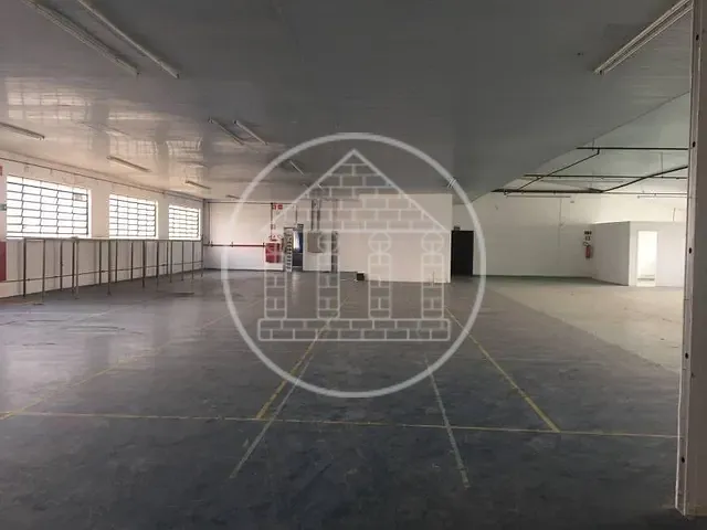Prédio com 1800m², à venda, no bairro Socorro em São Paulo
