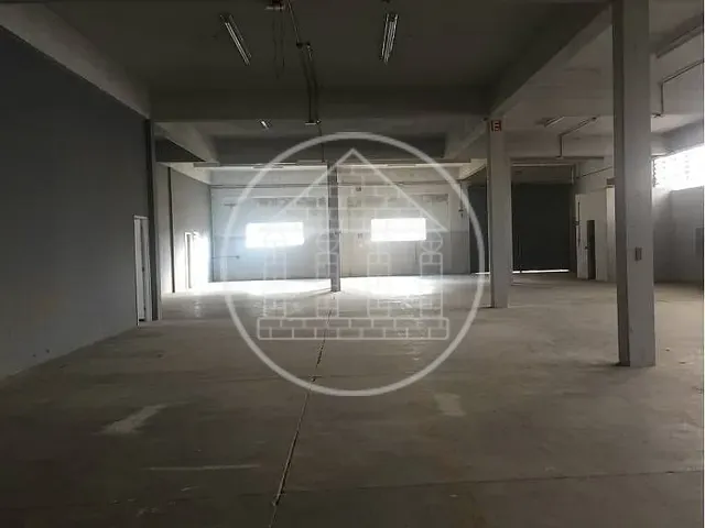 Prédio com 1800m², à venda, no bairro Socorro em São Paulo