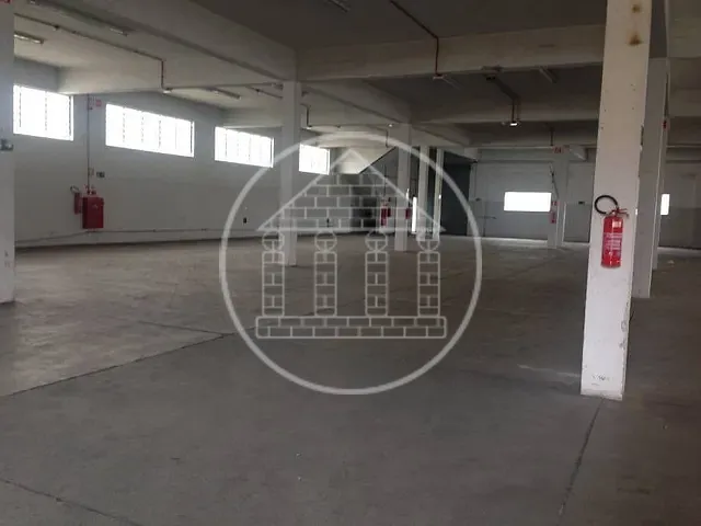 Prédio com 1800m², à venda, no bairro Socorro em São Paulo