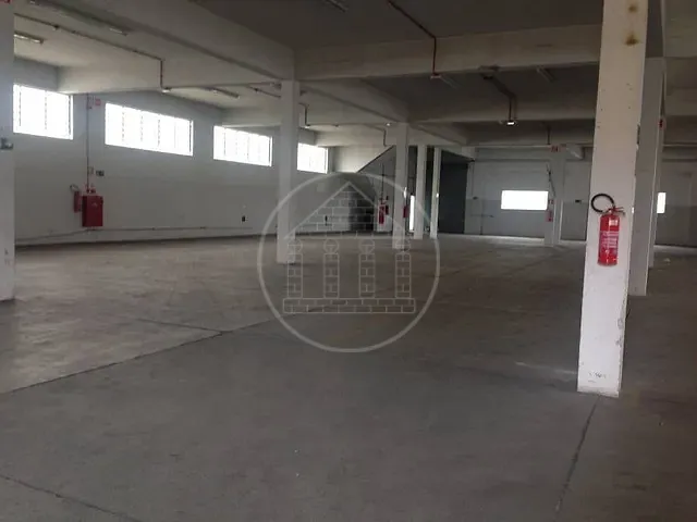 Prédio com 1800m², à venda, no bairro Socorro em São Paulo